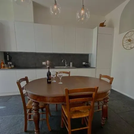 بيت للعطل Charlie's House Lake View