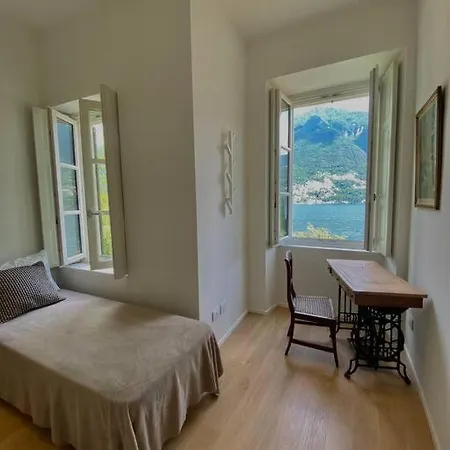 Charlie's House Lake View لاليو